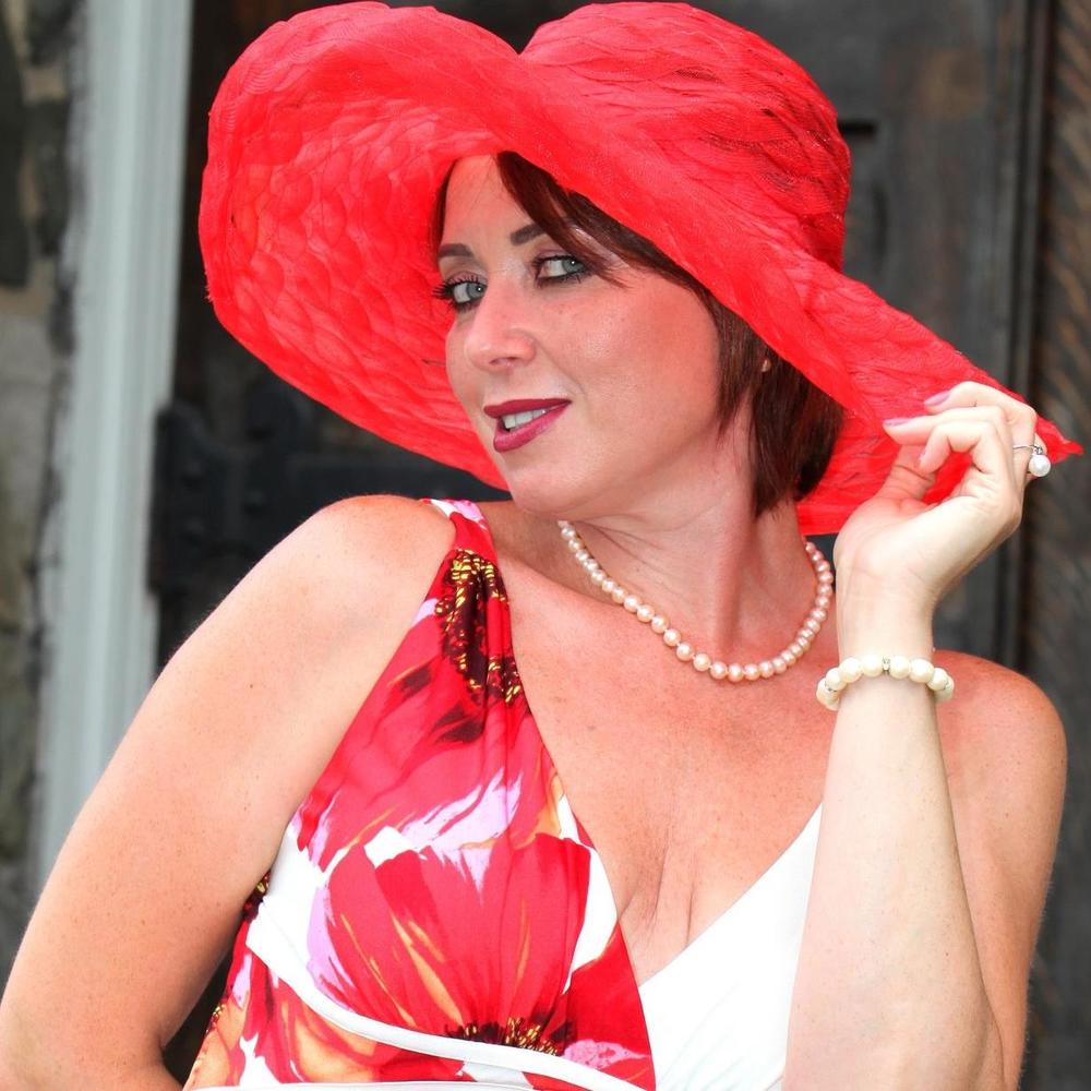 Meet your Posher, Elena